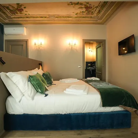 Sant'eufemia 30 Bed & Breakfast