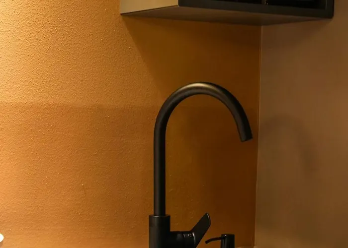 Sant'eufemia 30 4* Modène