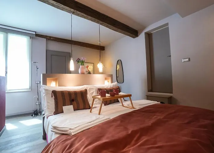 Sant'eufemia 30 Couette-café 4*